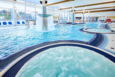 Výlet do aquaparku s využitím AAK: jak naplánovat den, aby byl přehledný a pohodový